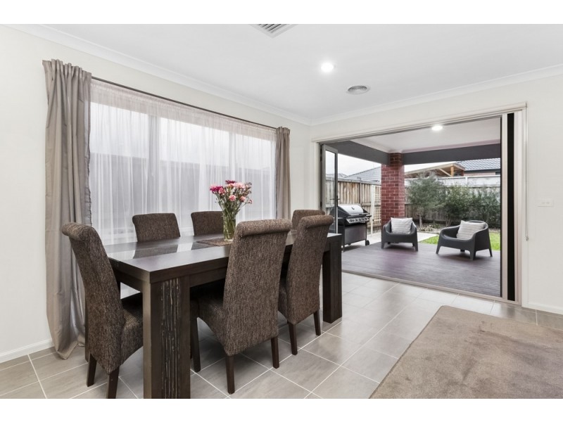 10 Cortona Grange, Mernda VIC 3754