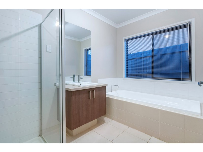 5 Wildflower Grove, Mernda VIC 3754