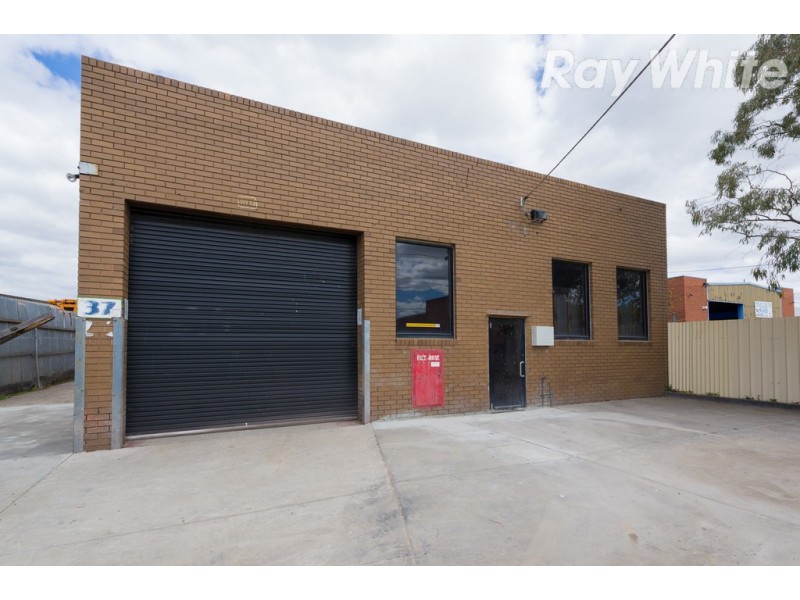 37 Lawson Crescent, Thomastown VIC 3074