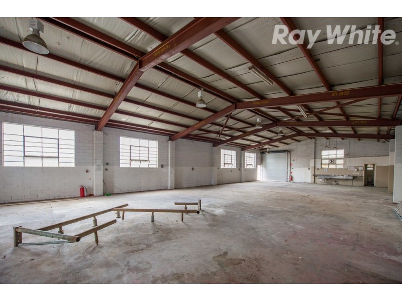 37 Lawson Crescent, Thomastown VIC 3074