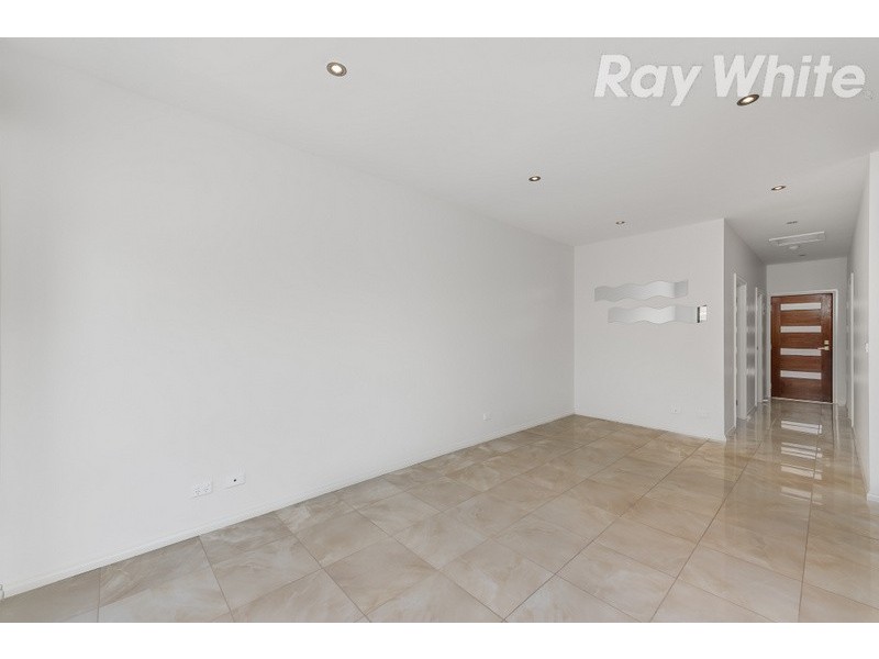 3/7 Pinetree Crescent, Lalor VIC 3075