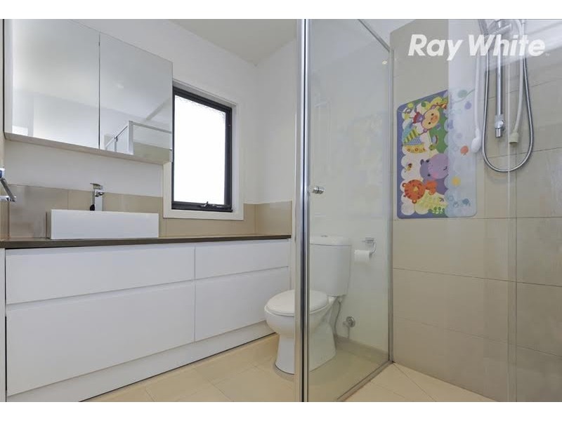 1/147 Purinuan Road, Reservoir VIC 3073