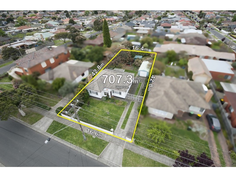 62 Mount View Road, Thomastown VIC 3074
