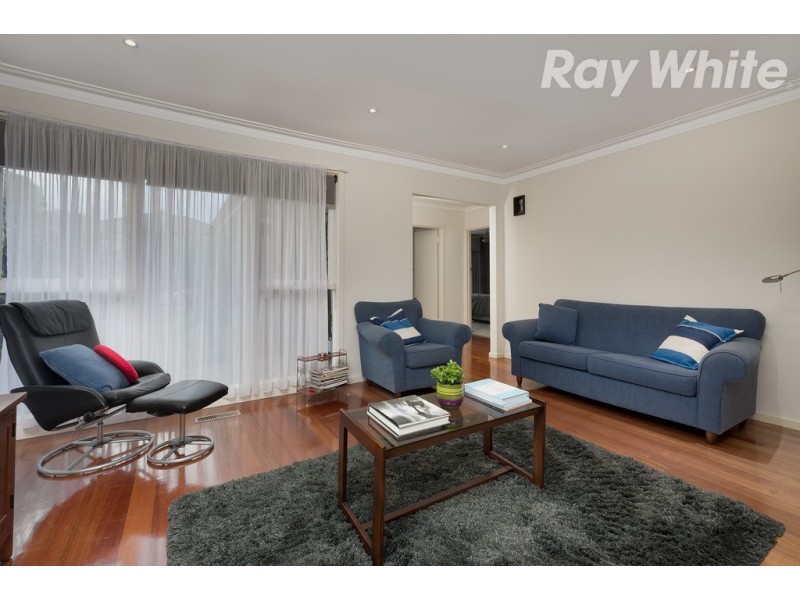 6 Carolyn Crescent, Bundoora VIC 3083