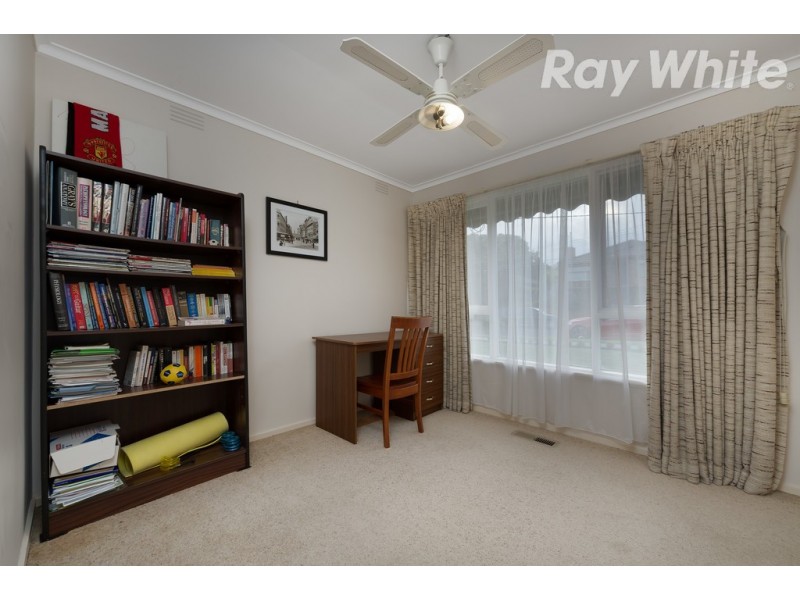 6 Carolyn Crescent, Bundoora VIC 3083