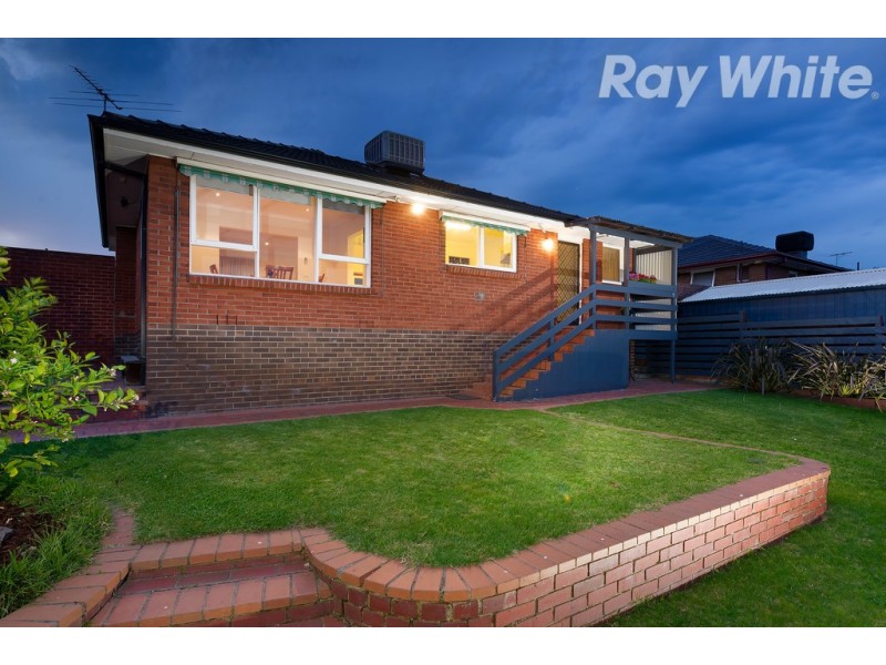 6 Carolyn Crescent, Bundoora VIC 3083