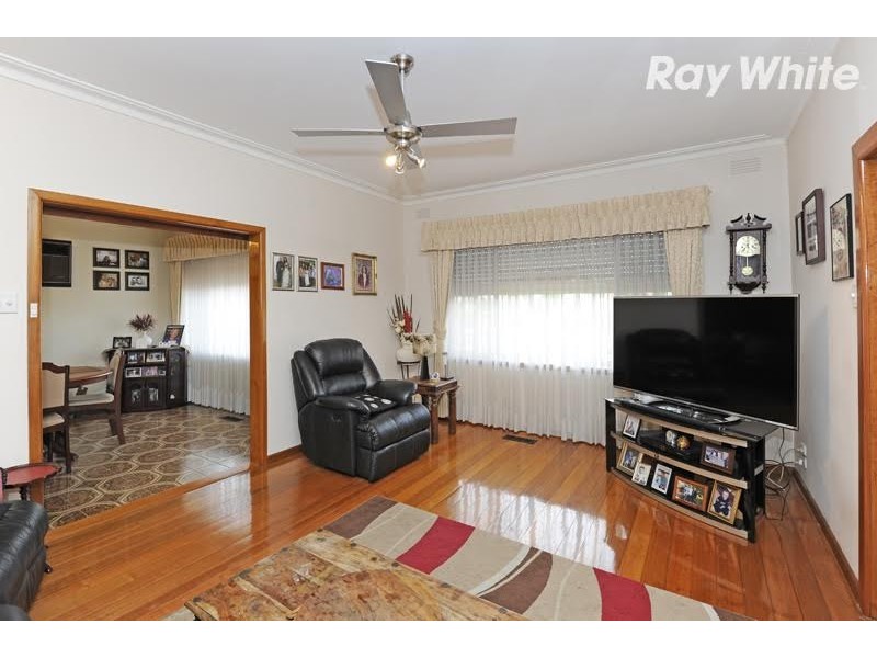 60 Lawley Avenue, Reservoir VIC 3073