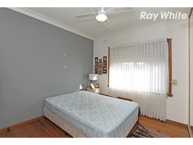 60 Lawley Avenue, Reservoir VIC 3073