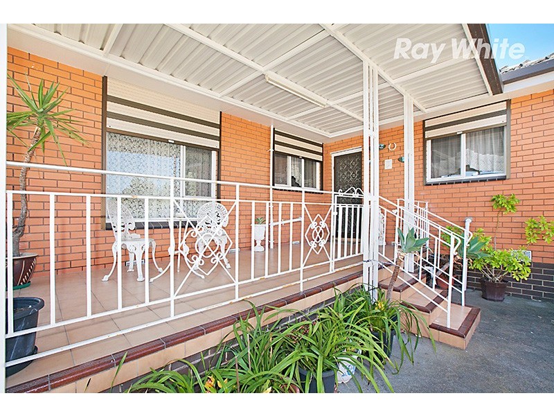 18 Botha Avenue, Reservoir VIC 3073