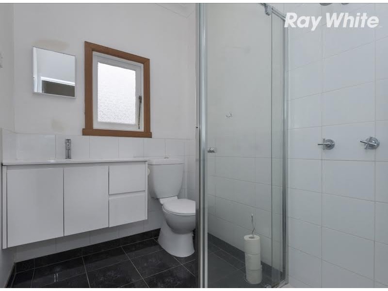 18 Lorimer Street, Greensborough VIC 3088