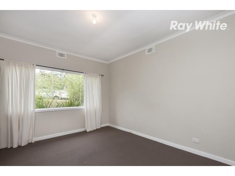 18 Lorimer Street, Greensborough VIC 3088