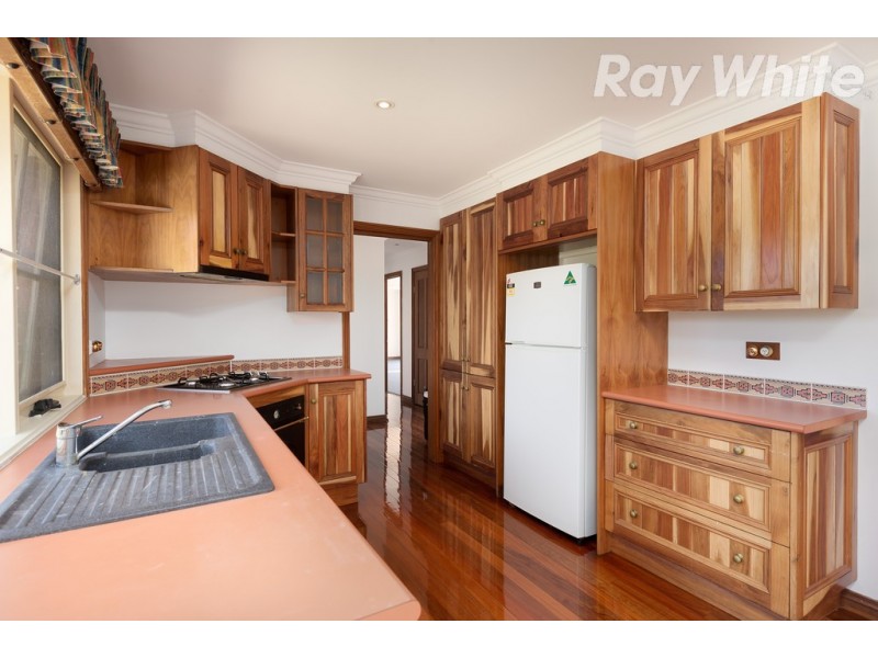 14 Ellerslie Street, Kingsbury VIC 3083