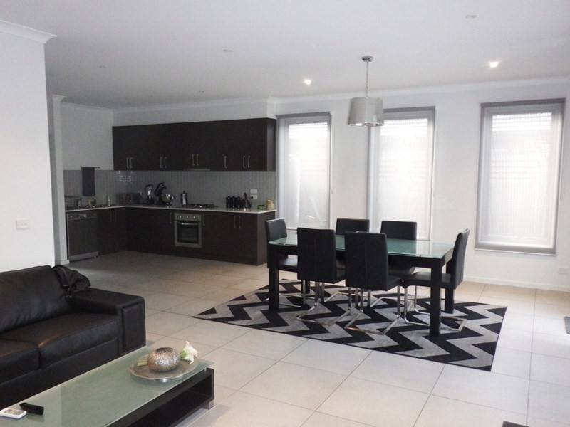 40 Tuross Crescent, South Morang VIC 3752