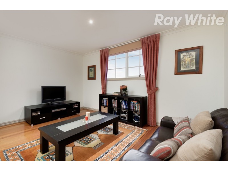 37 Woolnough Drive, Mill Park VIC 3082