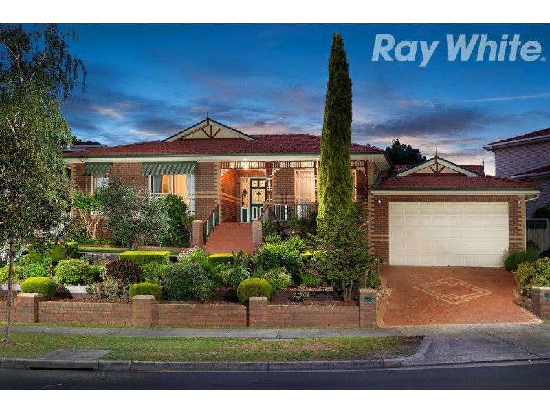 30 Binnak Drive, Watsonia North VIC 3087