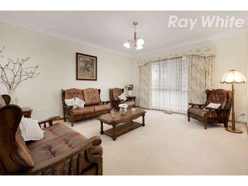 30 Binnak Drive, Watsonia North VIC 3087