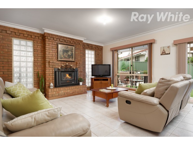 30 Binnak Drive, Watsonia North VIC 3087
