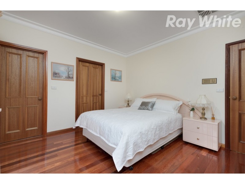 30 Binnak Drive, Watsonia North VIC 3087