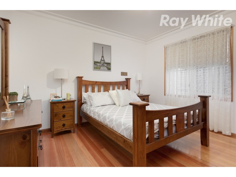 30 Binnak Drive, Watsonia North VIC 3087