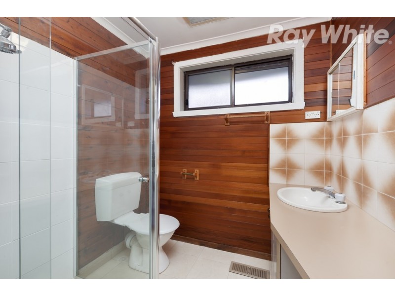 4 Devitt Court, Mill Park VIC 3082