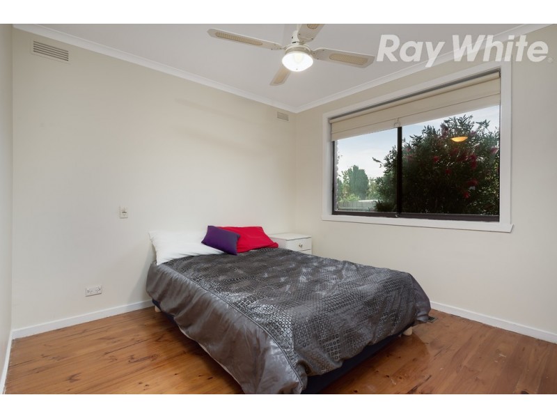 4 Devitt Court, Mill Park VIC 3082