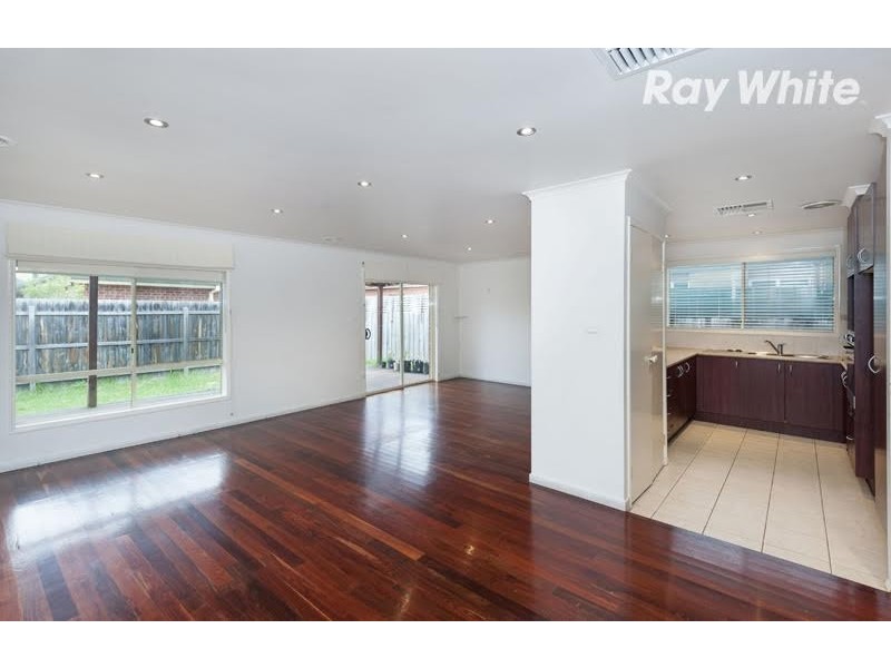 17 Parkhaven Avenue, Kingsbury VIC 3083