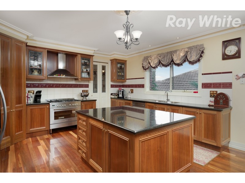 6 Penrose Court, Mill Park VIC 3082