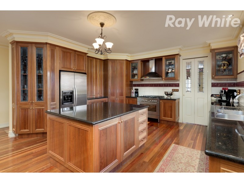 6 Penrose Court, Mill Park VIC 3082