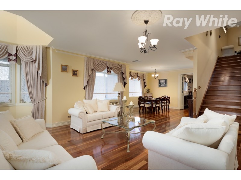 6 Penrose Court, Mill Park VIC 3082