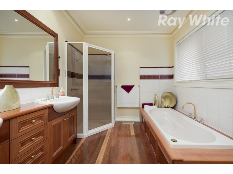 6 Penrose Court, Mill Park VIC 3082