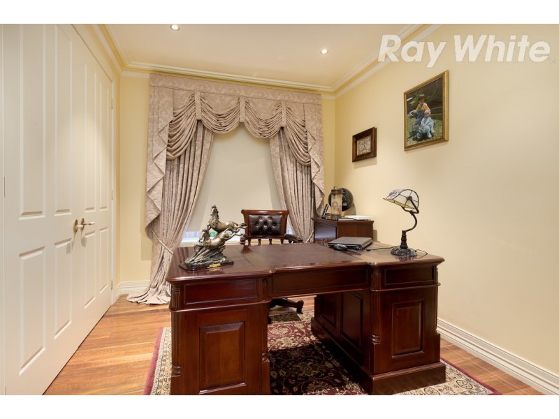 6 Penrose Court, Mill Park VIC 3082