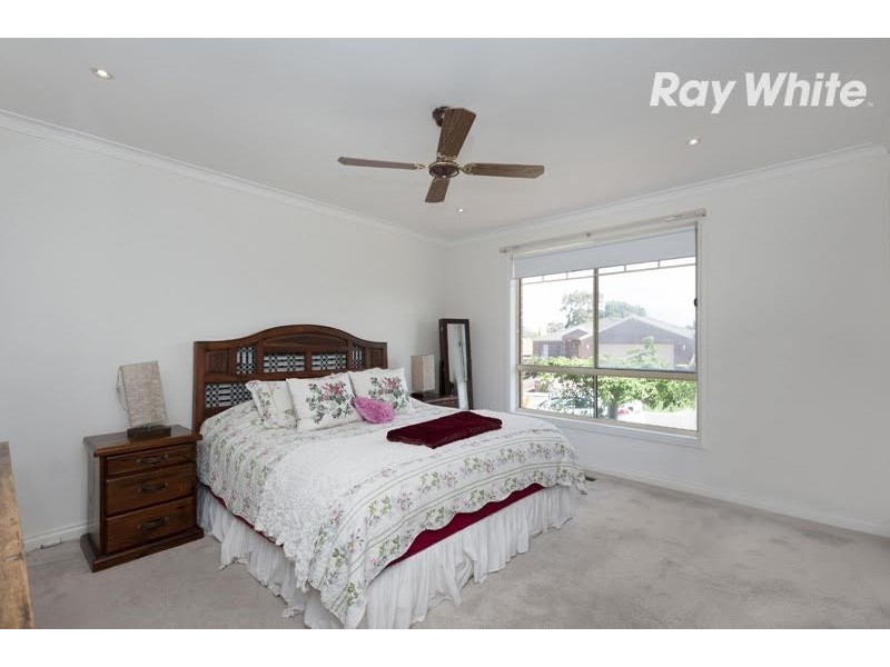 55 Allwyn Crescent, Mill Park VIC 3082