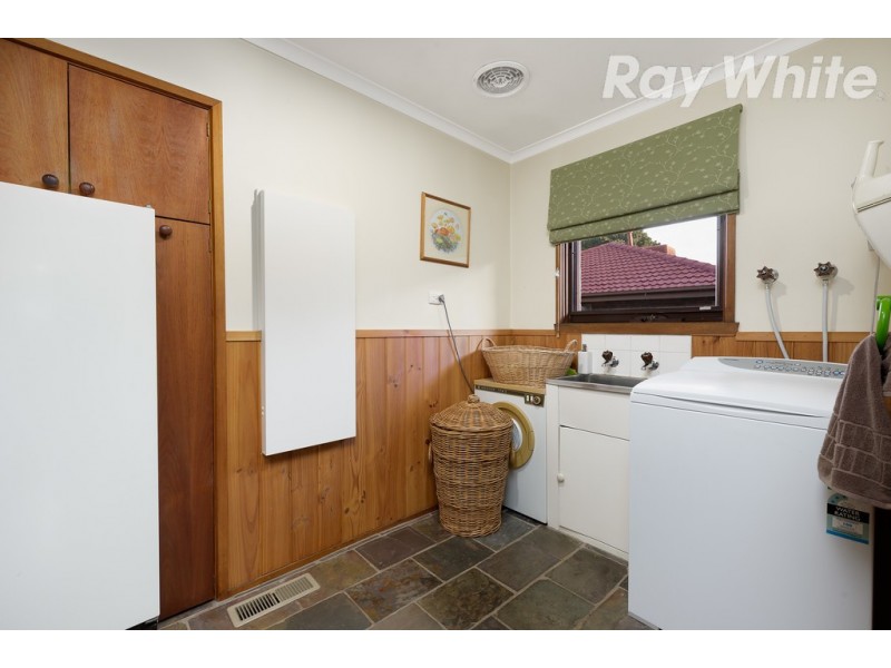 25 Lennox Crescent, Bundoora VIC 3083