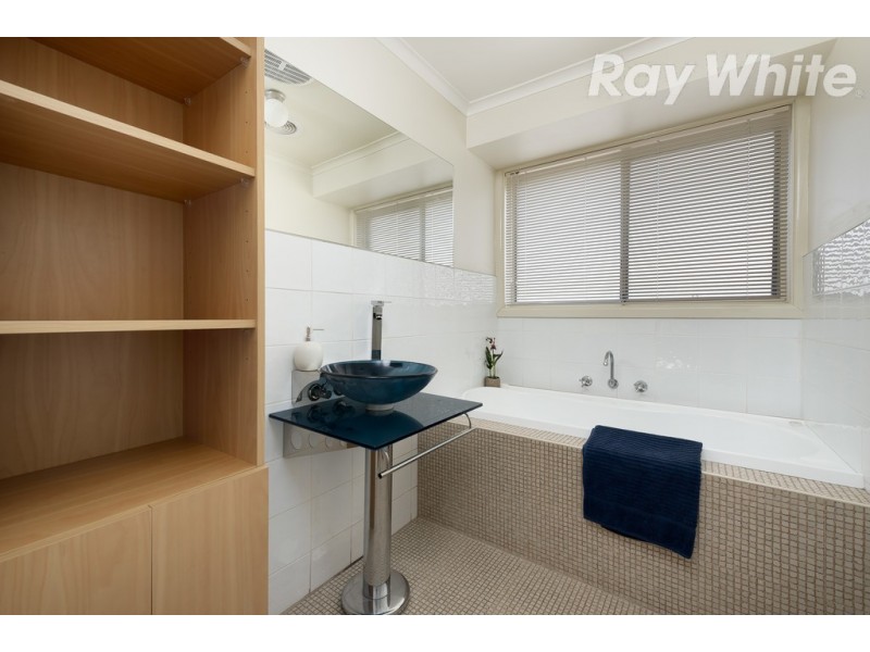 1 Norwood Road, Mill Park VIC 3082