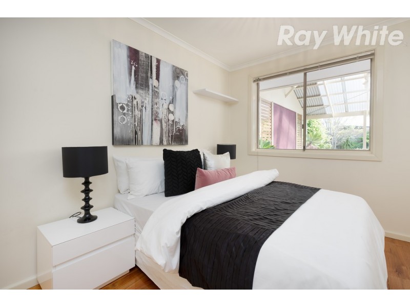 1 Norwood Road, Mill Park VIC 3082