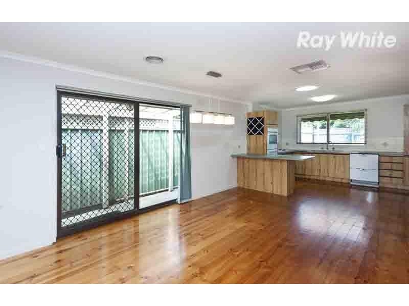 35 Kurrajong Crescent, Watsonia North VIC 3087