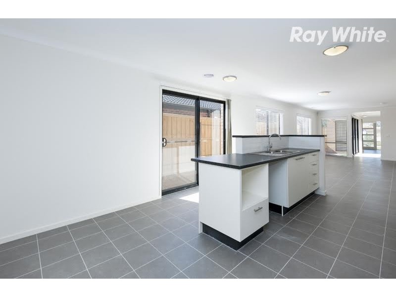 114 Eminence Boulevard, Doreen VIC 3754