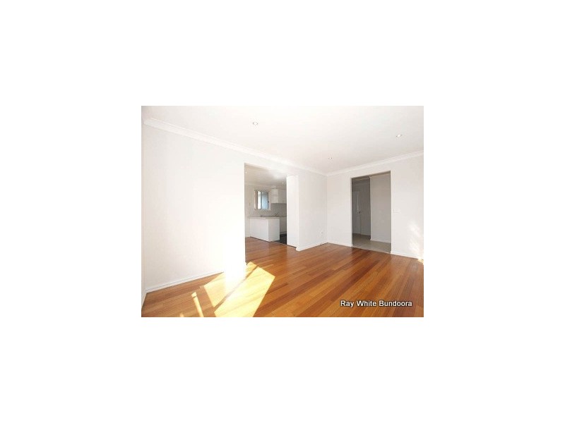 2/112 Mount View Road, Lalor VIC 3075