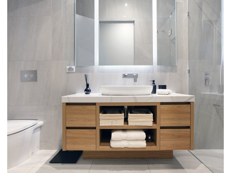 18 Bloomfield Drive, South Morang VIC 3752