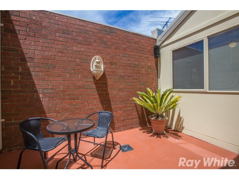 19 The Fairway, Kingsbury VIC 3083