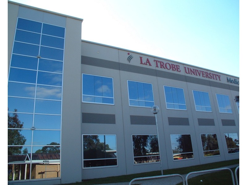 32 Flag Street, Kingsbury VIC 3083