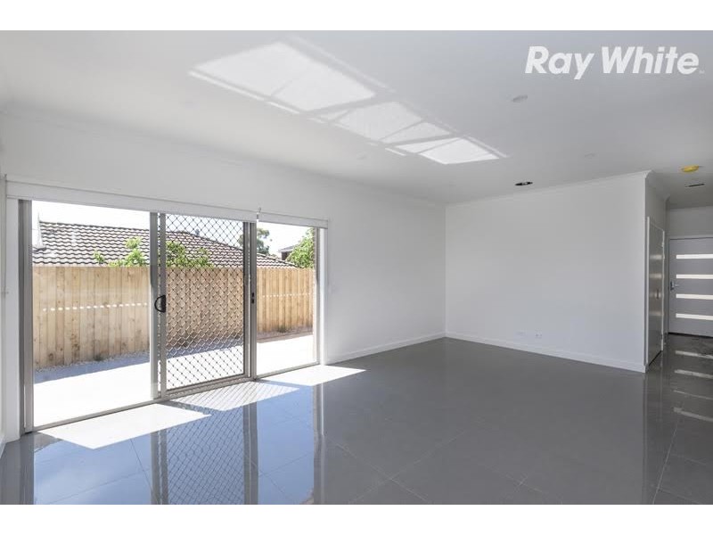 4/13 Paschke Crescent, Lalor VIC 3075