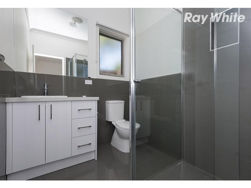 4/13 Paschke Crescent, Lalor VIC 3075