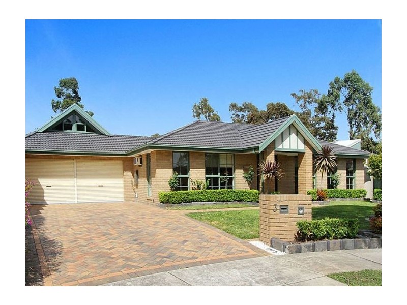 3 Redfield Court, Mill Park VIC 3082