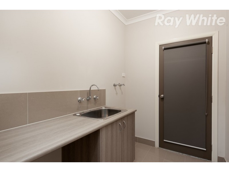 28 Bedervale Loop, Doreen VIC 3754