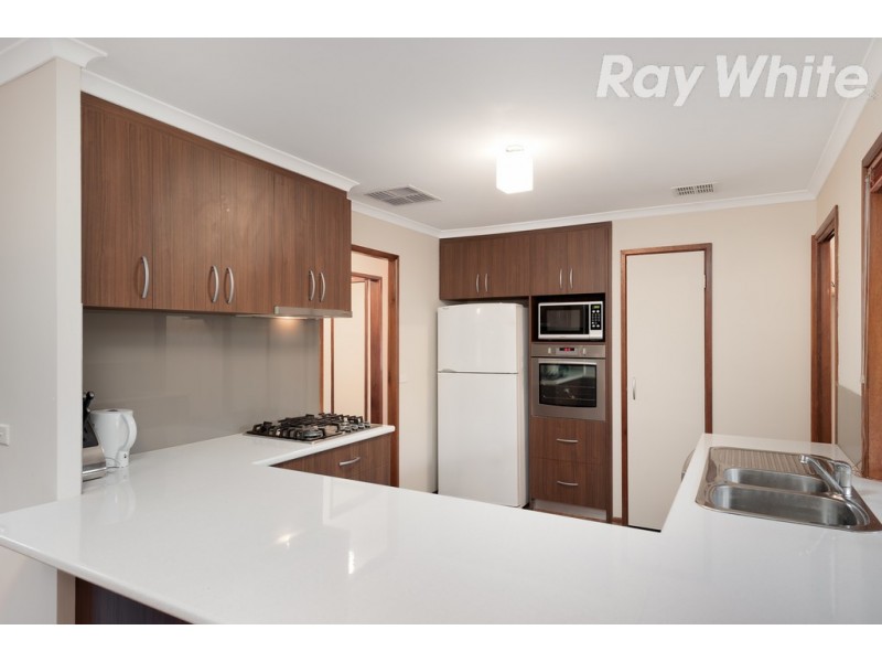 80 Garden Grove Drive, Mill Park VIC 3082