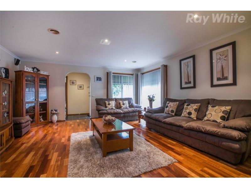 14 Norwood Road, Mill Park VIC 3082