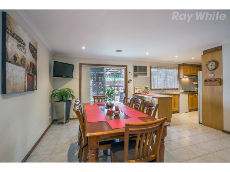 14 Norwood Road, Mill Park VIC 3082
