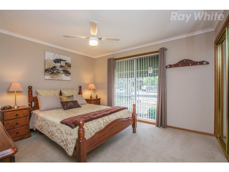 14 Norwood Road, Mill Park VIC 3082