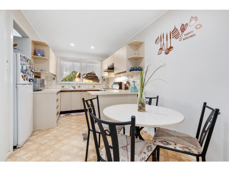 279 Greenwood Drive, Watsonia VIC 3087